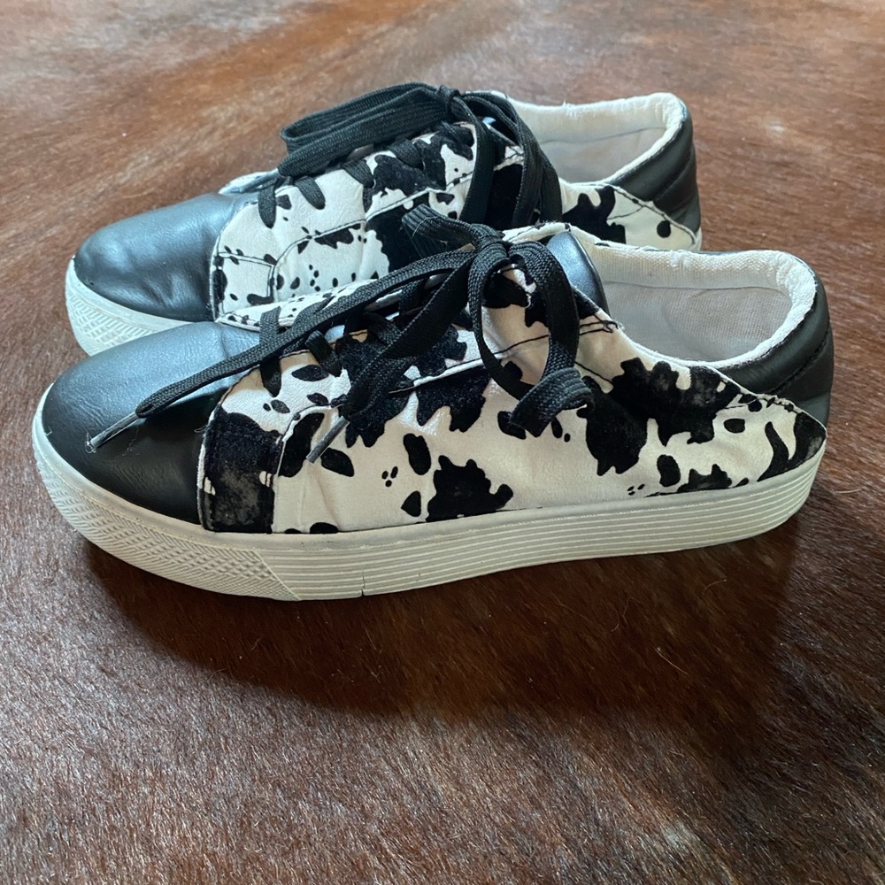 Platform cow print sneakers